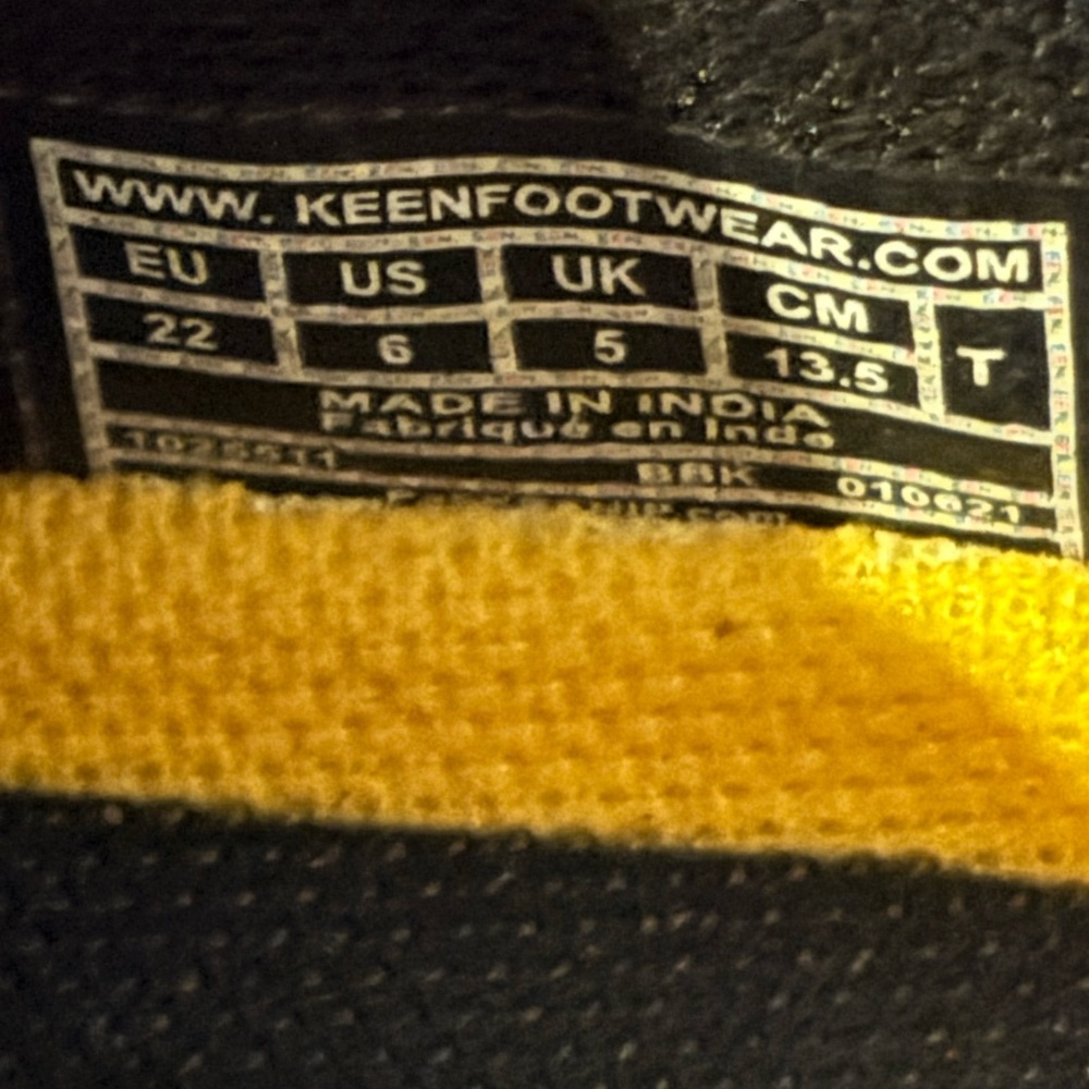 Keen Kids Shoes - Black with Rainbow Accents - Picture 6 of 7